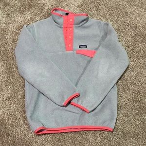 pink and grey patagonia fleece